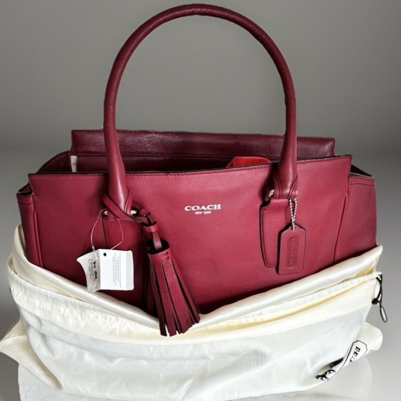 Coach Red Leather City Tote Bag – Classic Style - Picture 2 of 10